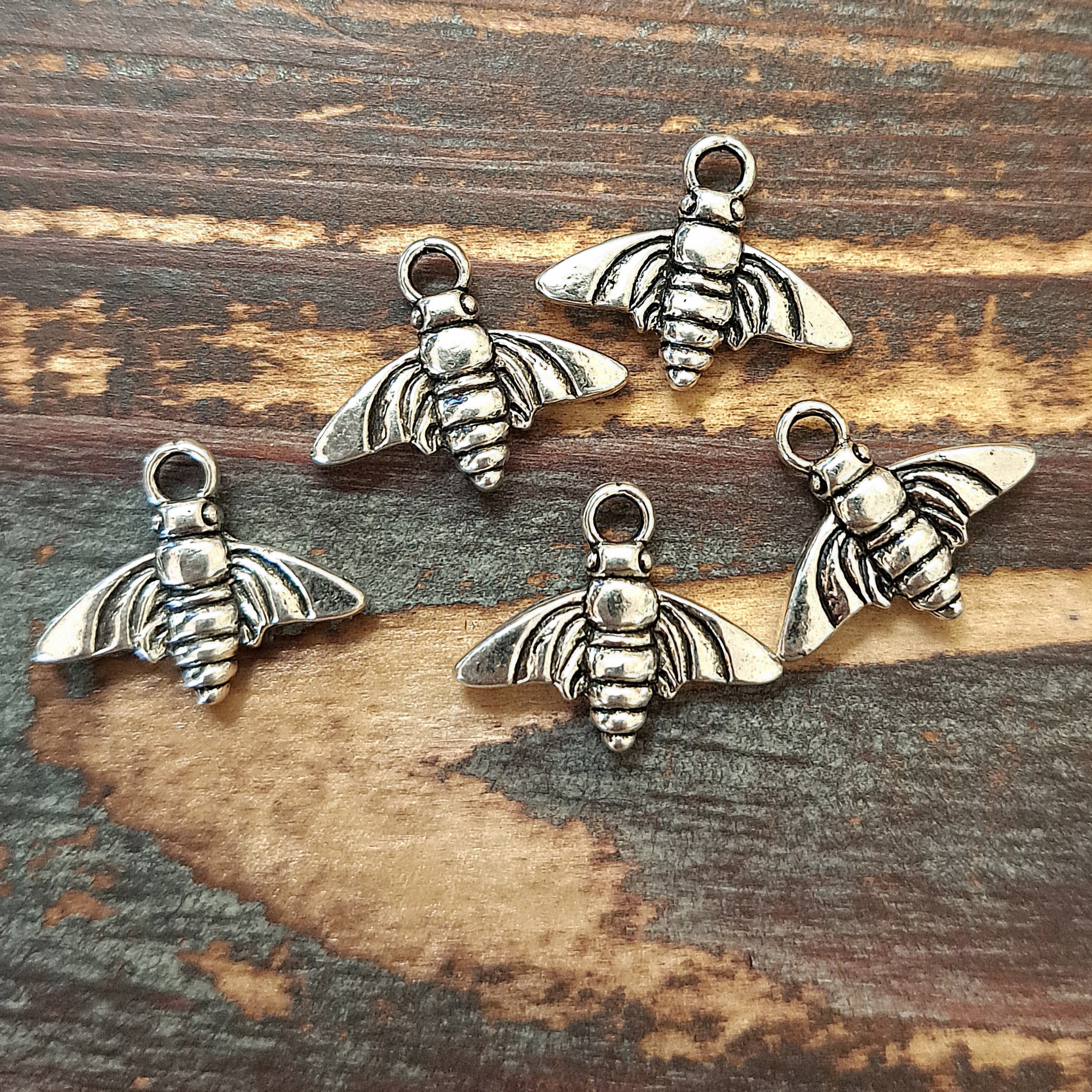 ST-MFP213S - Antique Silver Vintage Style Bee Charms, 15x18mm | Pkg 5