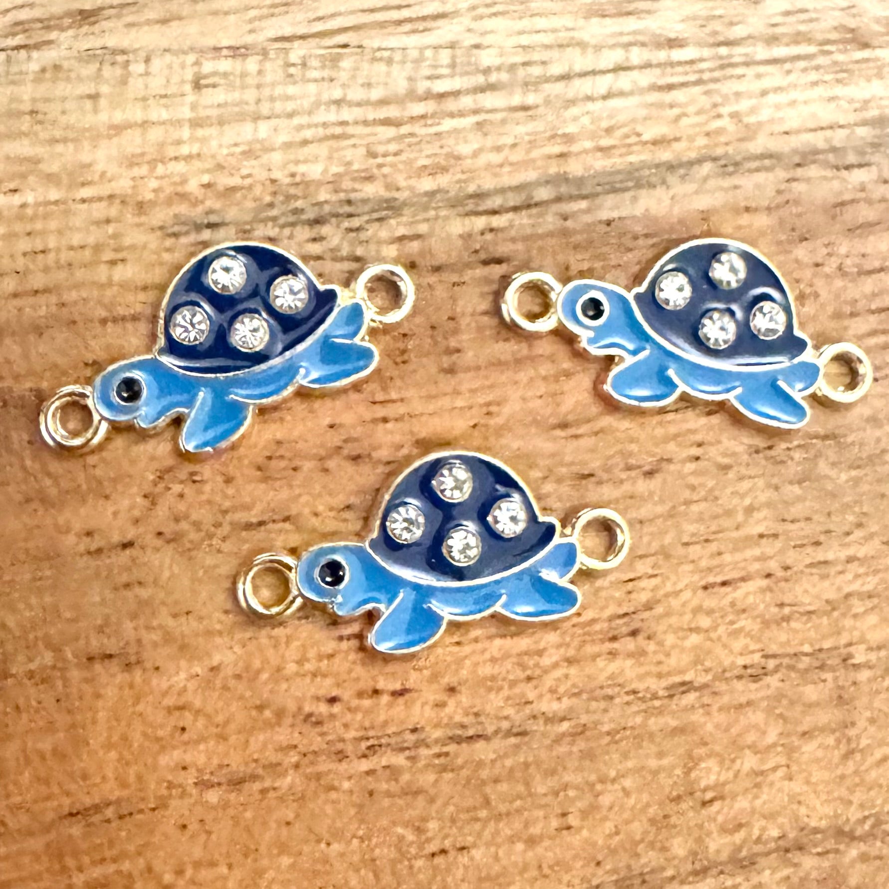 BCB-2549 - Gold Enamel Connector, Turtle With Crystals, Clear